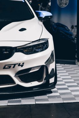 Long Beach, CA - 15 Nisan 2023 - Grand Prix sırasında BMW GT4 'ün yakın çekimi