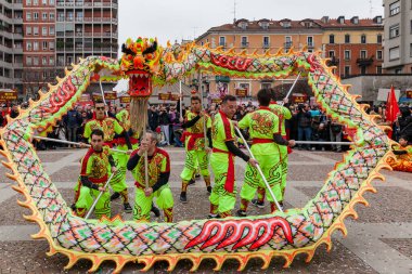Milan İtalya - 02 05 2018 - Çin Yeni Yılı, 2018 'de, Çin Mahallesi' nde, köpeğin Paolo Sarpi aracılığıyla yapıldığı yıl