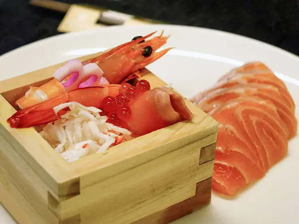 Lokanta taze deniz ürünleri lezzeti 