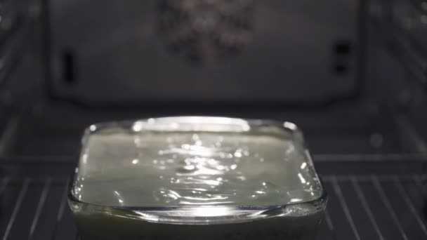 Ragoût Pommes Terre Viande Versé Avec Crème Sure Envoyé Four — Video