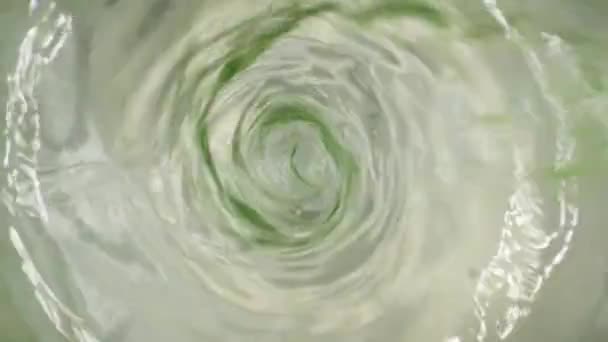 Whirlpool Trechter Het Water Macro Schieten Slow Motion Groen Water — Stockvideo