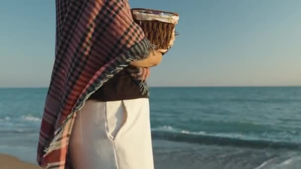 Girl Next Sea Waves Sunset Holding Basket Easter Eggs — Stok video
