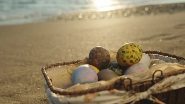 Wicker Basket Easter Eggs Beach Sea Panorama Slow Motion Close — Stockvideo
