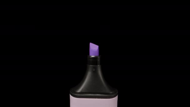Violet Marker Black Background Magnification Dolly Slider Extreme Close Laowa — Vídeo de Stock