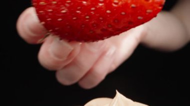 I put a slice of strawberries on the cupcake cream. Dolly slider extreme close-up. Laowa Probe