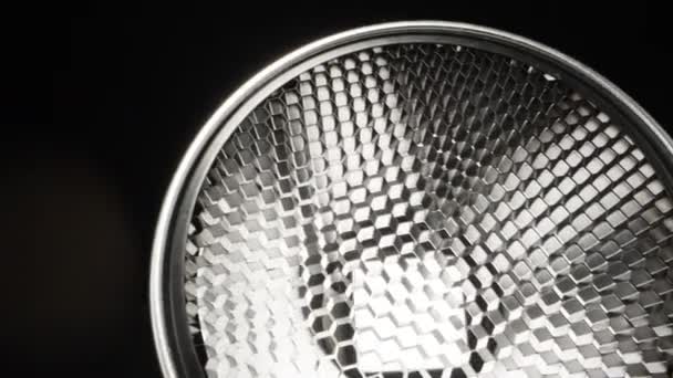 Nozzle Studio Light Honeycomb Pot — Stock video