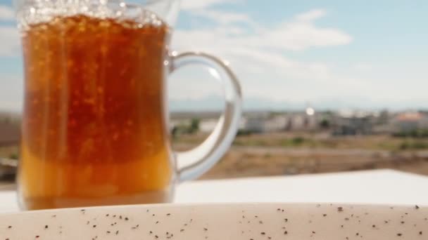 Turnat Ceaiul Turnat Miere Clătită Dimineaţa Verii Micul Dejun Dolly — Videoclip de stoc