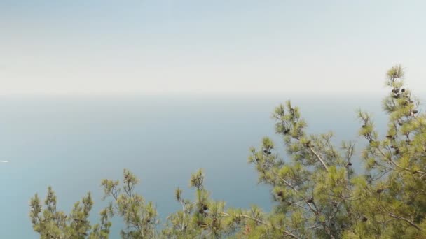 Θέα Στη Θάλασσα Από Την Κορυφή Του Βουνού Μέσα Από — Αρχείο Βίντεο
