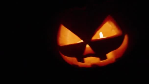 Dynia Halloween Lata Nocy Świece Płoną Środku — Wideo stockowe