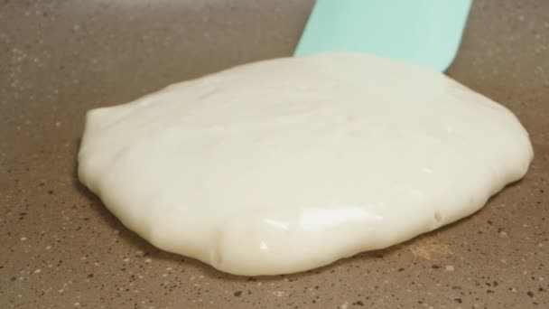 Turn Pancake Frying Pan Silicone Spatula Extreme Close Slow Motion — Stock Video