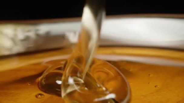 Camera Moves Back Stream Honey Pours Plate Honey Slider Extreme — Stock Video