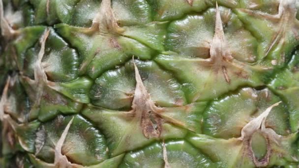 Pomalá Rotace Ananasu Makro Rámu Zelené Slupky Textury — Stock video