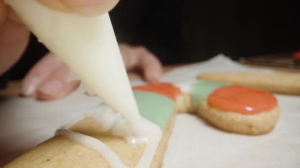 얼음을 우리는 지팡이의 모양으로 쿠키를 — 비디오