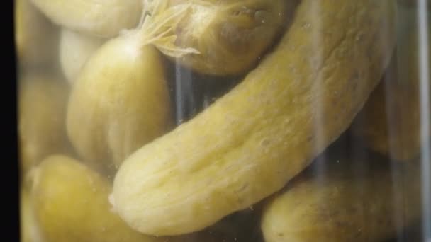 Pickles Dans Bocal Tourne Gros Plan — Video