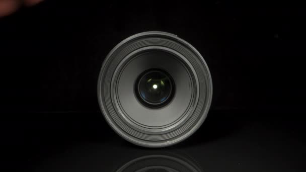 Lens Van Een Digitale Camera Een Zwarte Achtergrond Blaas Het — Stockvideo