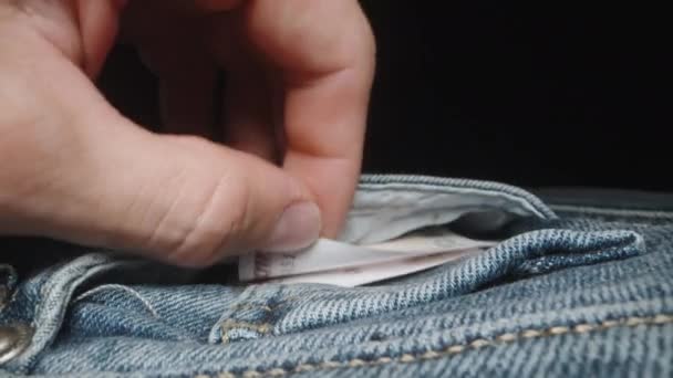 Jag Tar Fram Hundra Rubel Sedel Fickan Mina Jeans Och — Stockvideo