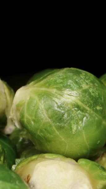 Vertical Video Mountains Cooked Brussels Sprouts Camera Moves Forward Woman — Stock Video
