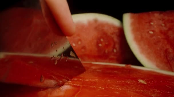 Close Knife Slicing Watermelon Dolly Slider Extreme Close — Stock Video