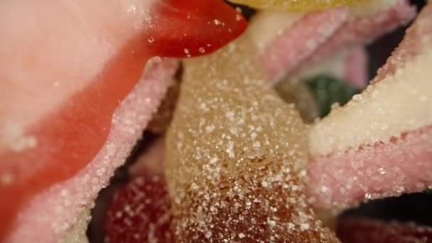 Şekerleme Kadehinin Içindeki Kamera Onlar Dönerken Yukarı Doğru Yükseliyor Dolly — Stok video