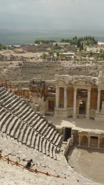 Vídeo Vertical Panorama Desde Parte Superior Del Anfiteatro Antiguo Columnas — Vídeo de stock