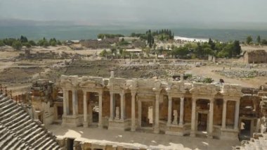 Türkiye 'deki Hierapolis Harabeleri, Antik Amfitiyatrosu, en üst sıralarından bir manzara.