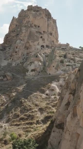 Pionowe Wideo Mieszkania Starożytnych Ludzi Wysokich Klifach Panorama Starożytnego Miasta — Wideo stockowe