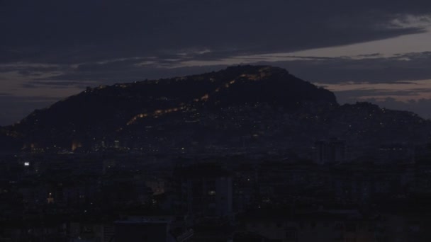 Miasto Nad Morzem Zmierzchu Światła Domów Górze Widokiem Morze Alanya — Wideo stockowe