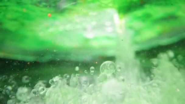 Πράσινες Φυσαλίδες Κάτω Από Νερό Macro Αφαίρεσης Έννοια Της Προσθήκης — Αρχείο Βίντεο