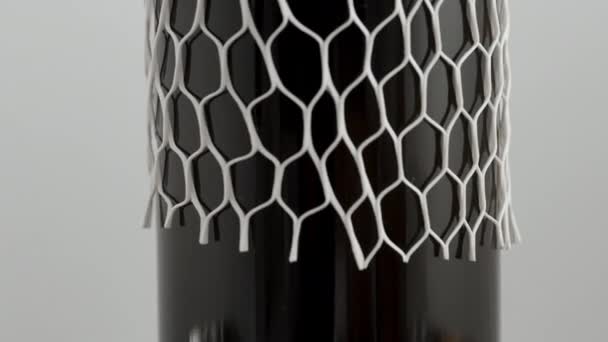 Yumuşak Koruyucu Nakliye Ağı Şarap Şişesinden Çıkarıldı — Stok video