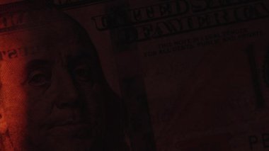 Başkan Franklin 'in portresi 100 dolar, Macro Bill kırmızı tonda..