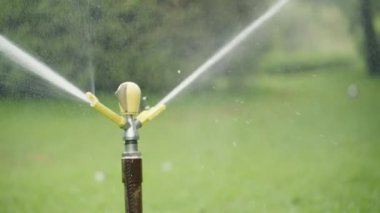 Sulama Sistemleri Otomatik Bahçeler, Parklar, Tarlalar ve Çimenler Sulama Sistemleri, Su Dağıtımı ve Bitkilerin Sağlıklı Korunması İçin Kullanılıyor.
