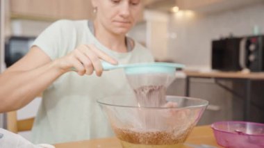 Kusursuz Doku İçin Çift Dağıtım, Islak ve Kuru İçindekileri Birleştirmeye Odaklanma.