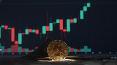 Dolar Faturaları Finansal Piyasa Eğilimlerini Gösteren Arkaplanda Ticari Çizelgesiyle Bitcoin Sikkesi 'nin yanında Düşüyor