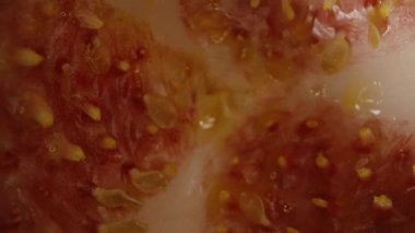 Boş Tutku Meyve İçinin Genel Görünümü Yavaş Çekimde Dönen Tohumlar ve Hafıza Dönüşü Kaydırma Efekti Oluştururken