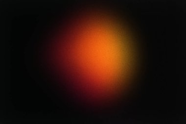 Siyah ve turuncu renkli film ışığı arka planda sızıntı yapıyor.