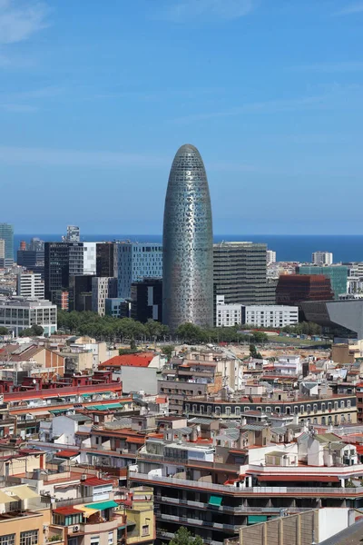 バルセロナ スペイン 2023年6月6日 市内のスカイラインの栄光の塔 バルセロナ スペイン ヨーロッパの都市の近代的な超高層ビル — ストック写真