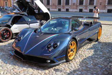Modena, İtalya, 16 Haziran 2023, Pagani spor araba geçidi ve şirketin 25. yıldönümü için teknik ayrıntılar.