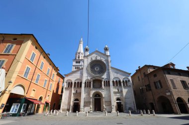 Modena, Emilia Romagna, İtalya, Roma katedrali Ghirlandina Kulesi, unesco bölgesi, turizm merkezi ön cephesi