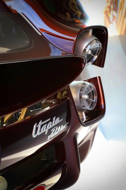 Modena, İtalya, 6 Haziran 2025, Pagani süper araba modeli Utopia bir gösteri, arabanın arka gövdesinin ayrıntıları