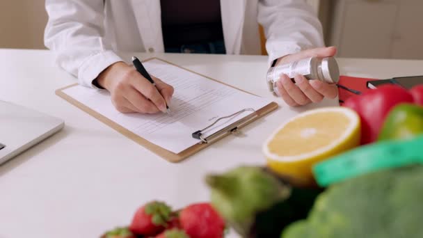 Closeup View Female Nutritionist Hands Preparing Diet Plan Patient Consultation — Stock Video