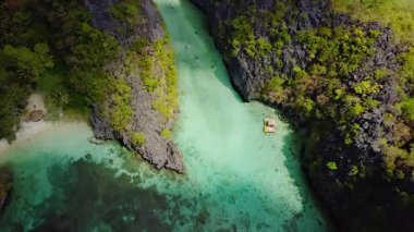 Büyük Göl, Palawan, Filipinler 'in güzel hava manzarası 
