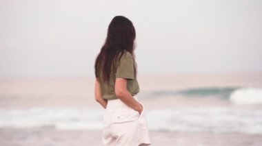 Genç güzel kadın tatil