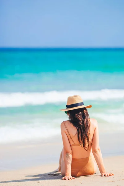 Young Beautiful Woman Beach — Stock Photo, Image
