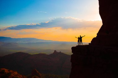 Sedona Arizona 'daki Oak Creek' te Katedral Kaya oluşumu