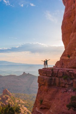 Sedona Arizona 'daki Oak Creek' te Katedral Kaya oluşumu