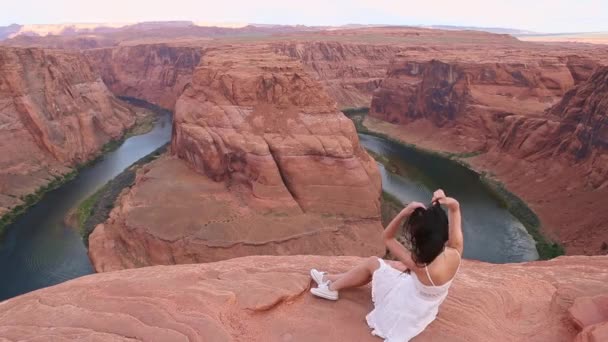 Vrouw Vakantie Horseshoe Band Canyon Page Arizona Avontuur Toerisme — Stockvideo