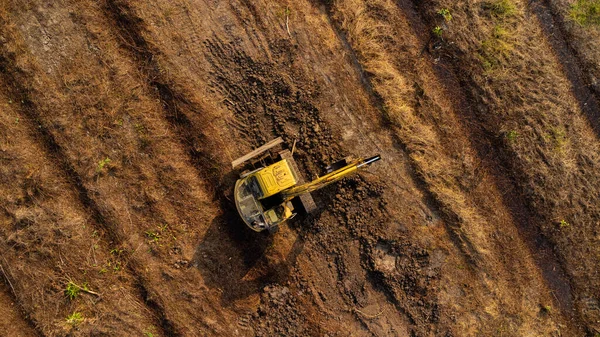 Aerial View Wheel Loader Excavator Backhoe Unloading Sand Construction Site — Stockfoto