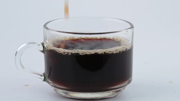 Taza Café Negro Aislado Sobre Fondo Blanco — Vídeos de Stock