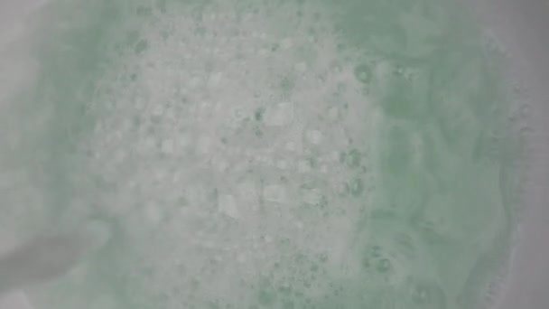 Tekstur Busa Sabun Putih Dengan Latar Belakang Gelembung Sabun Abstrak — Stok Video