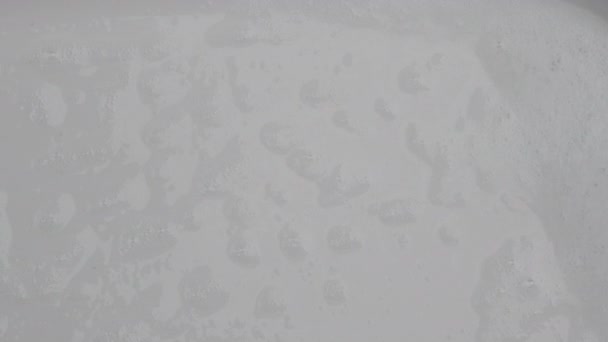 Υφή Από Λευκό Σαπούνι Αφρό Αφηρημένη Σαπουνόφουσκες Φόντο — Αρχείο Βίντεο